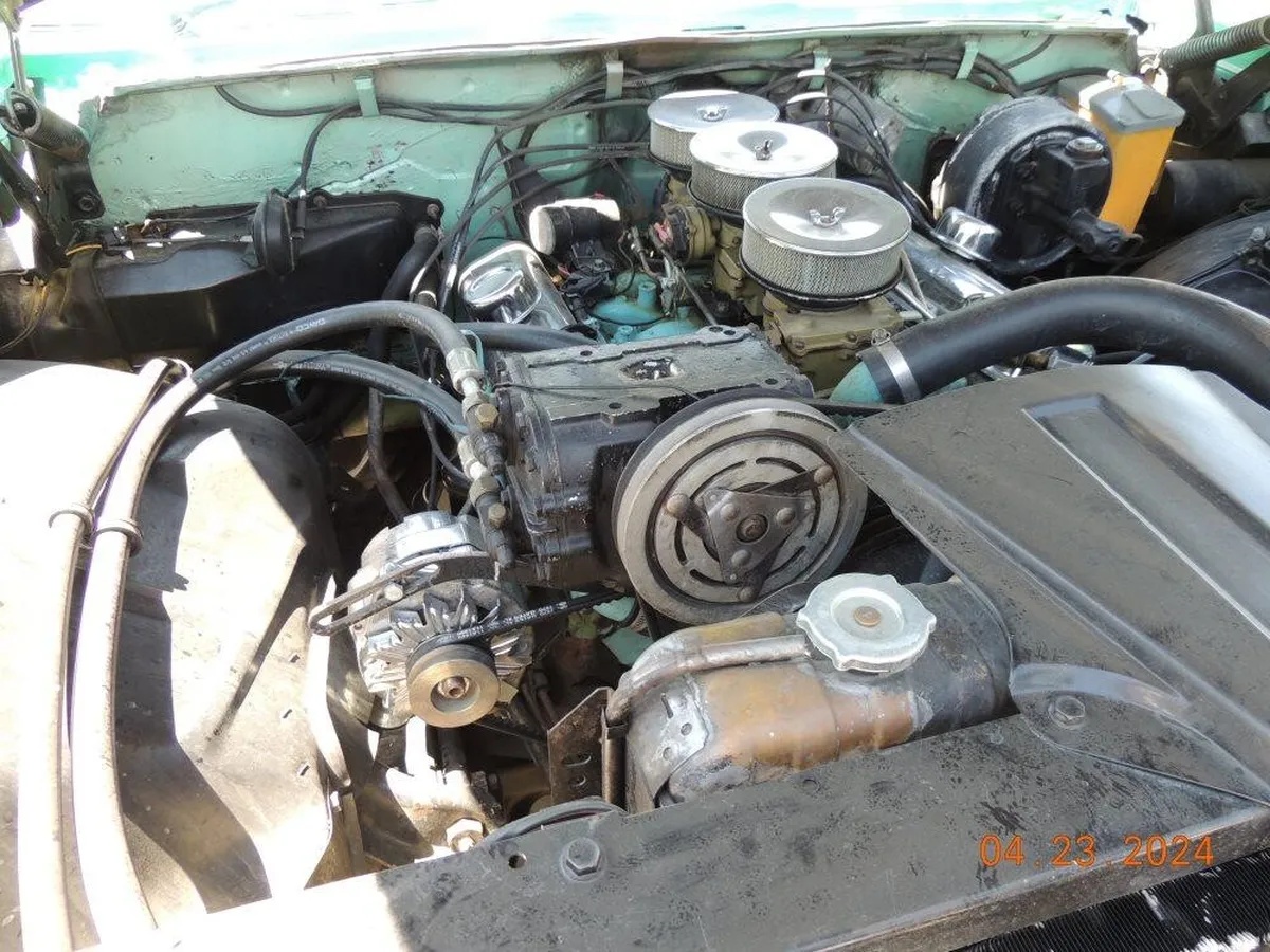 Pontiac-Bonneville-1959-Jade-Mist-Metallic-Tri-Color-Green-6