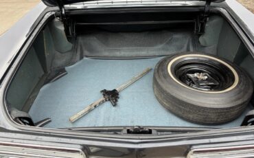 Pontiac-Bonneville-1966-Blue-Charcoal-Black-3