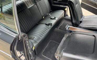 Pontiac-Bonneville-1966-Blue-Charcoal-Black
