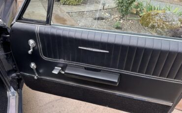 Pontiac-Bonneville-1966-Blue-Charcoal-Black-6