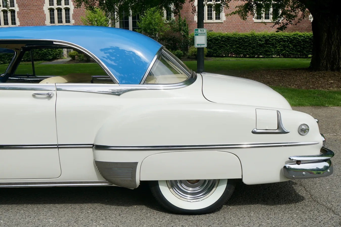 Pontiac-Catalina-1951-White-Blue-8