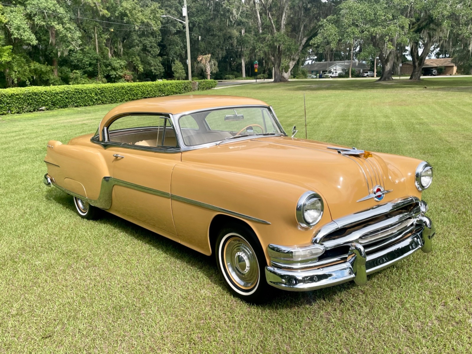 Pontiac-Catalina-1954-Coupe-4