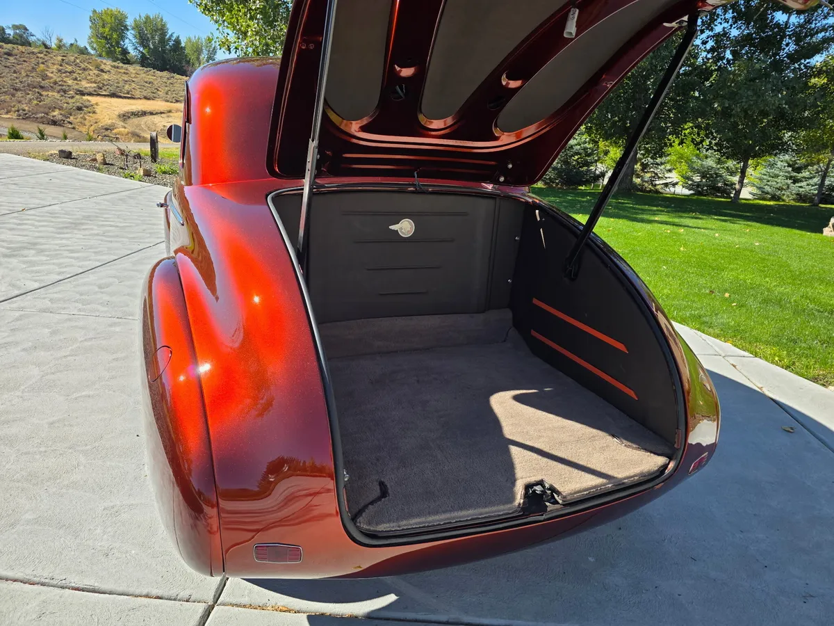 Pontiac-Custom-1940-Burnt-Orange-Orange-8