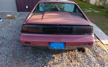 Pontiac-Fiero-1987-Coupe-15