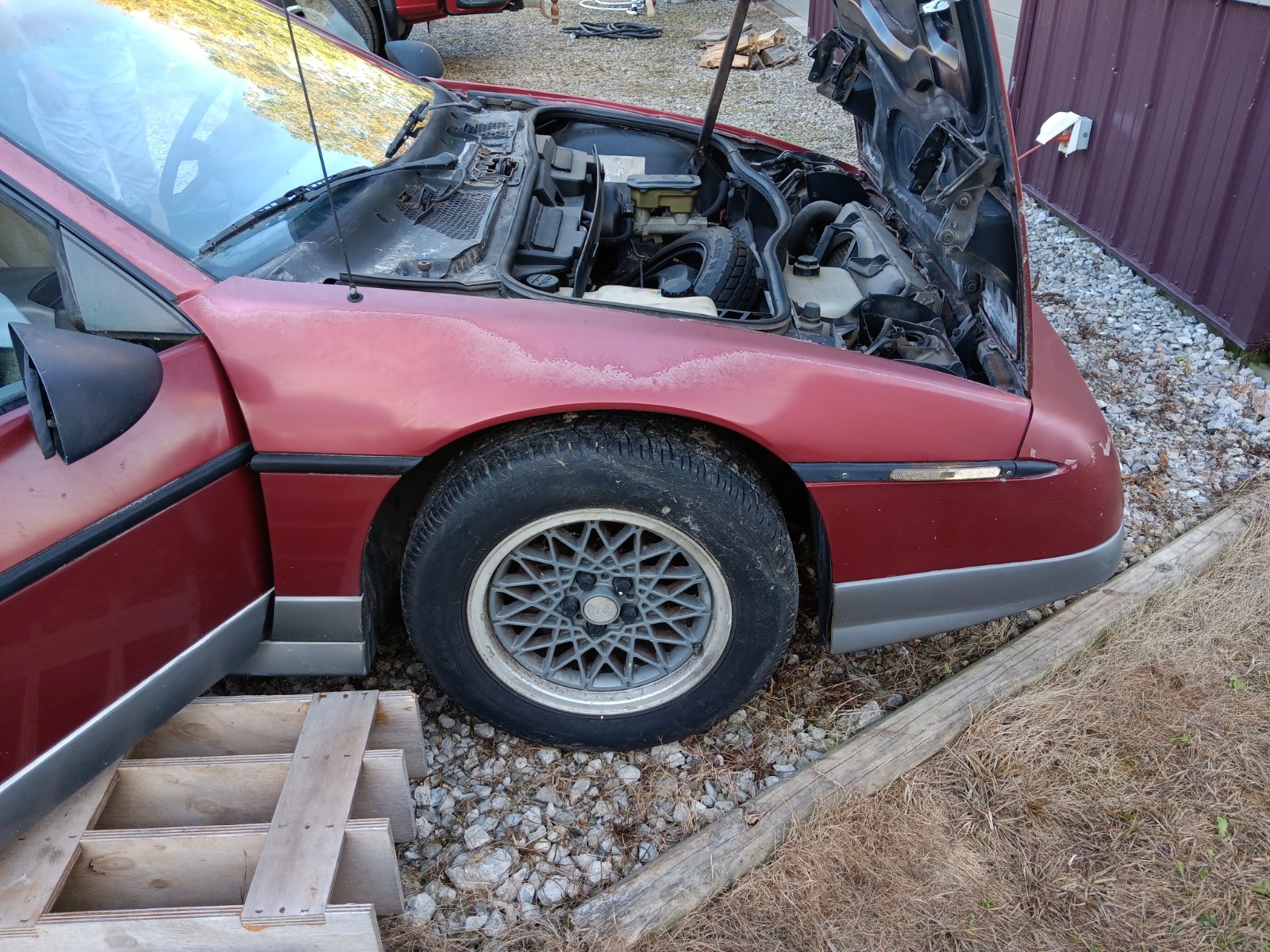 Pontiac-Fiero-1987-Coupe-2