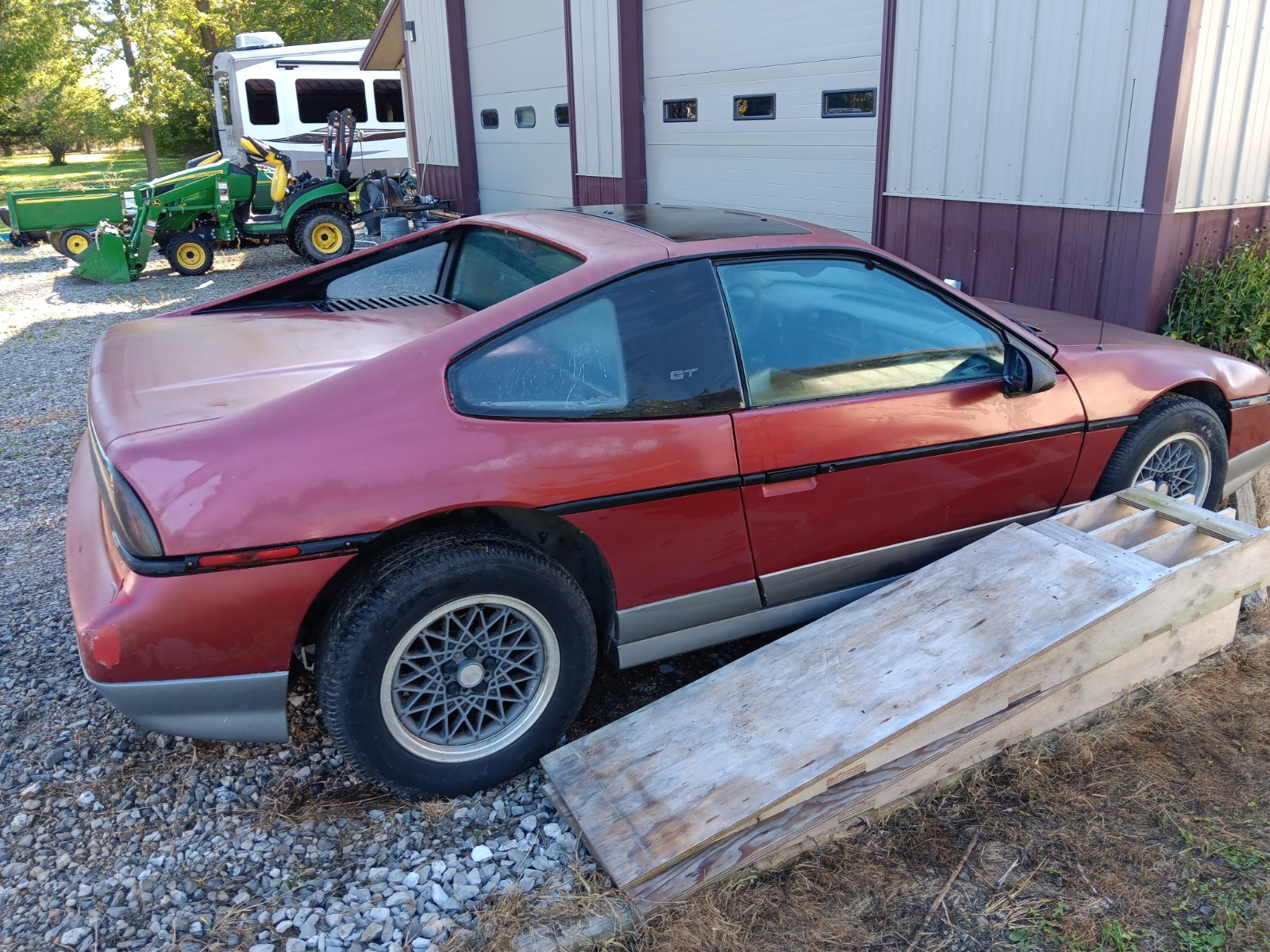 Pontiac-Fiero-1987-Coupe
