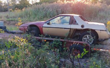 Pontiac-Fiero-1987-Coupe-5