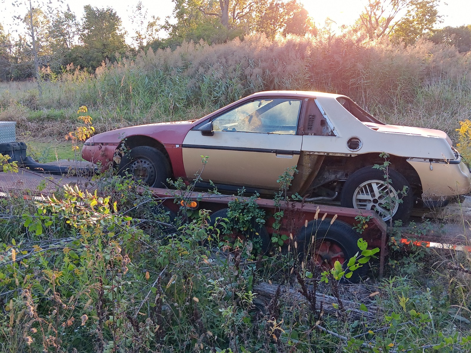 Pontiac-Fiero-1987-Coupe-5