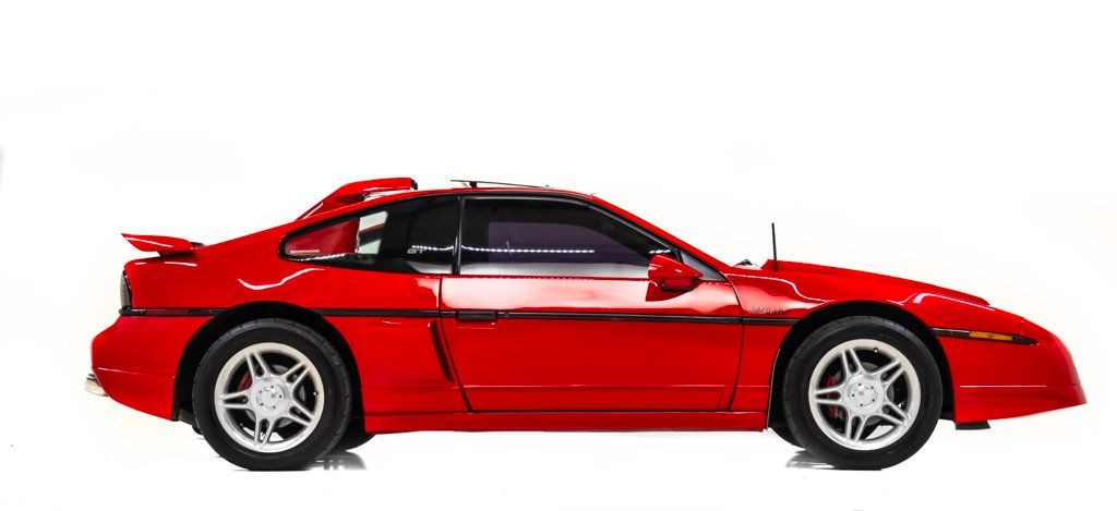 Pontiac-Fiero-1988-Coupe-3