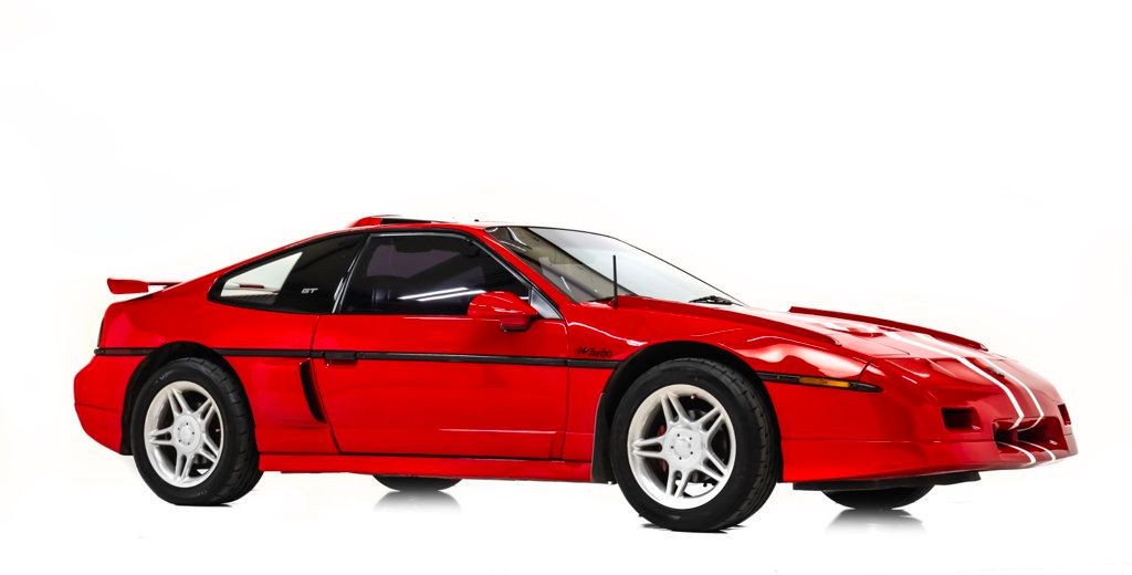 Pontiac-Fiero-1988-Coupe-4