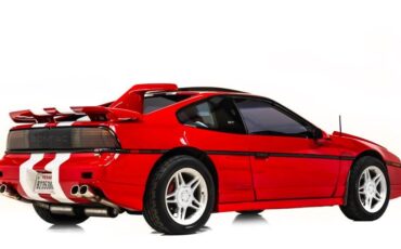 Pontiac-Fiero-1988-Coupe-6