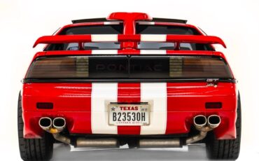 Pontiac-Fiero-1988-Coupe-9