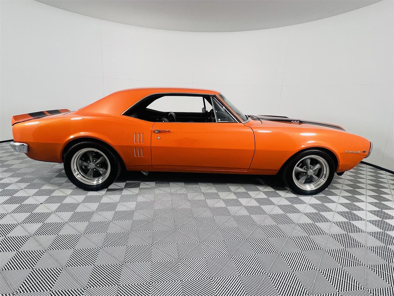 Pontiac-Firebird-1967-Orange-Black-16