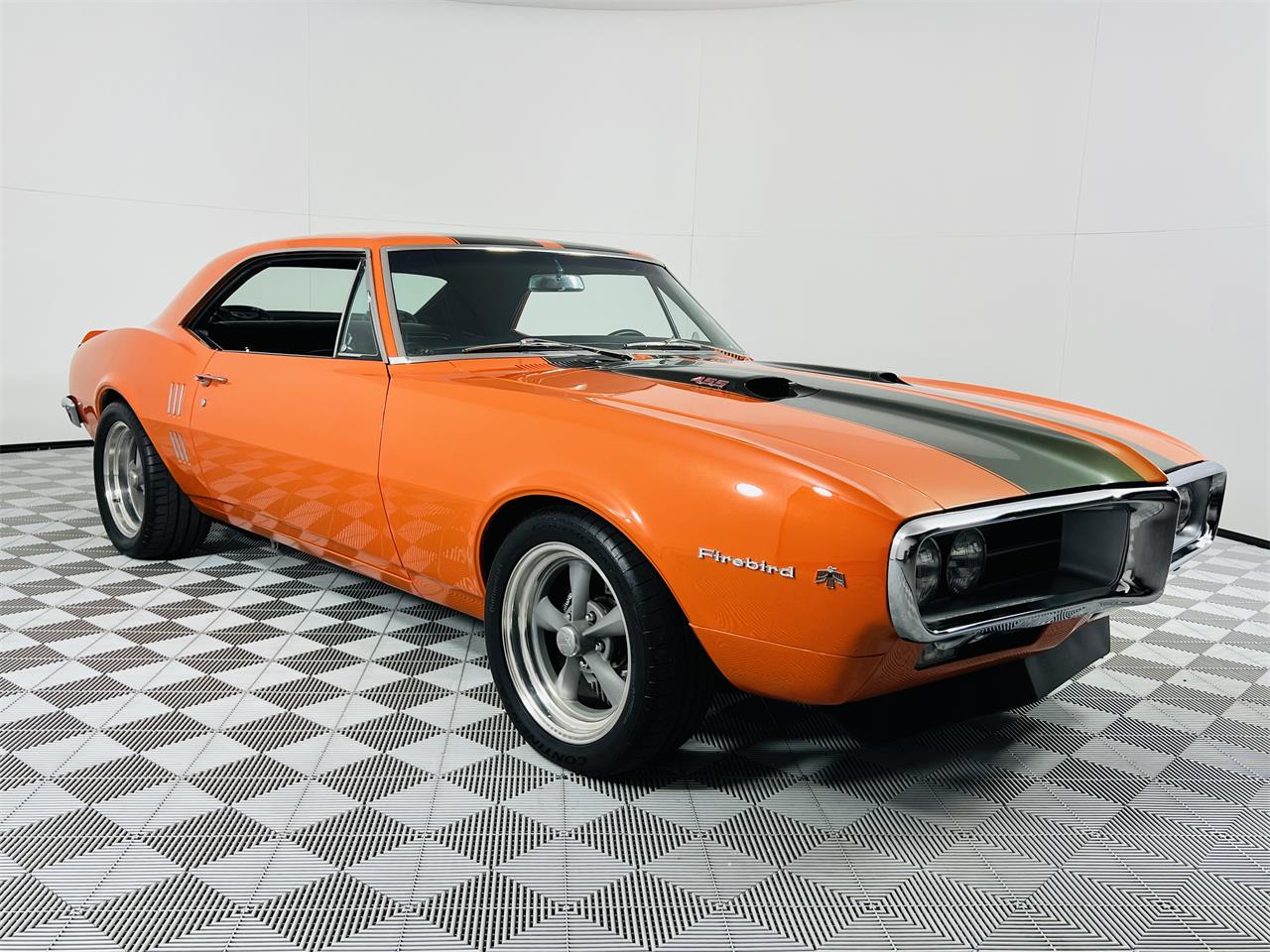 Pontiac-Firebird-1967-Orange-Black-2