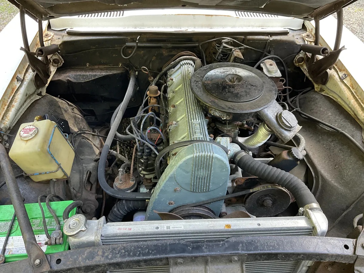 Pontiac-Firebird-1968-White-Black-3