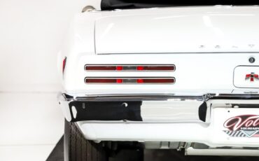 Pontiac-Firebird-1968-White-Red-Deluxe-10