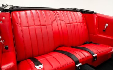 Pontiac-Firebird-1968-White-Red-Deluxe-14