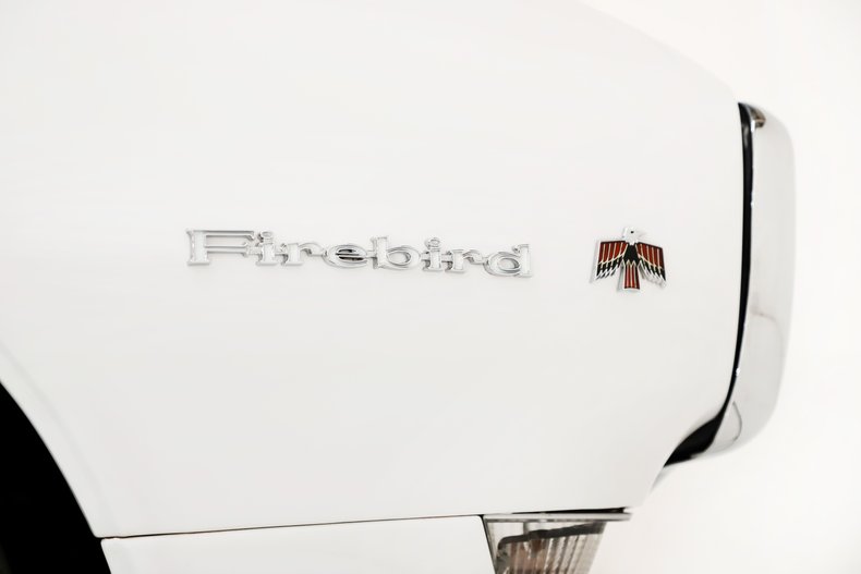 Pontiac-Firebird-1968-White-Red-Deluxe-27