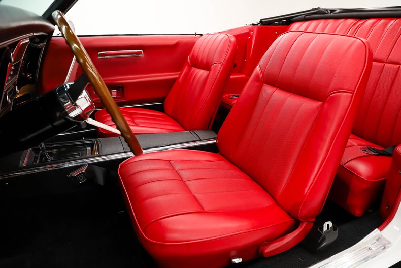 Pontiac-Firebird-1968-White-Red-Deluxe-28