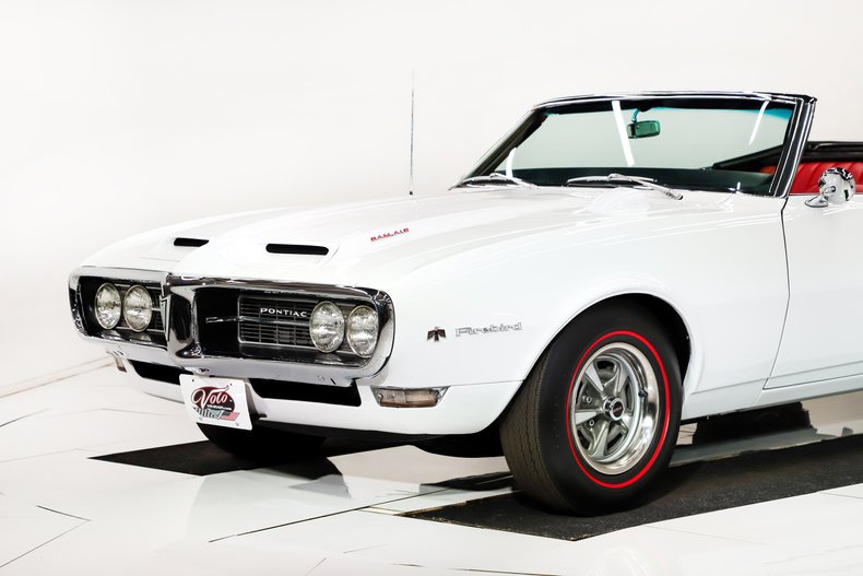 Pontiac-Firebird-1968-White-Red-Deluxe-30