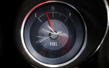 Pontiac-Firebird-1968-White-Red-Deluxe-31