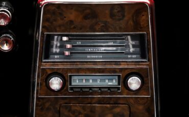 Pontiac-Firebird-1968-White-Red-Deluxe-38