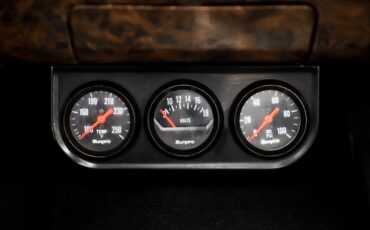 Pontiac-Firebird-1968-White-Red-Deluxe-39