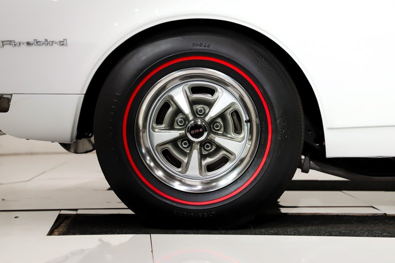 Pontiac-Firebird-1968-White-Red-Deluxe-4