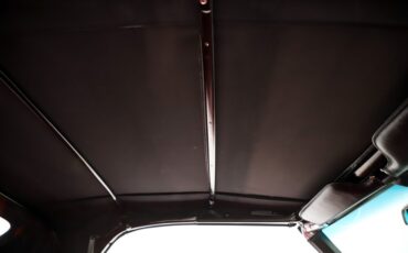 Pontiac-Firebird-1968-White-Red-Deluxe-41