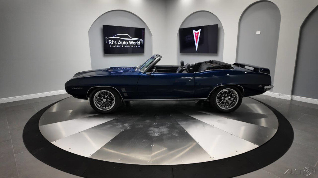 Pontiac-Firebird-1969-1