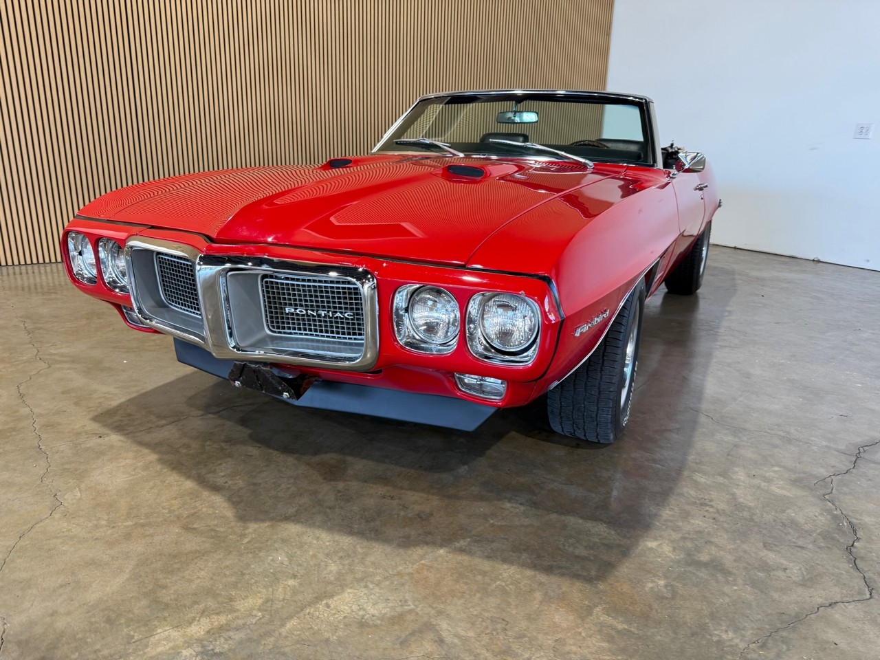 Pontiac-Firebird-1969-Classic-Car-2