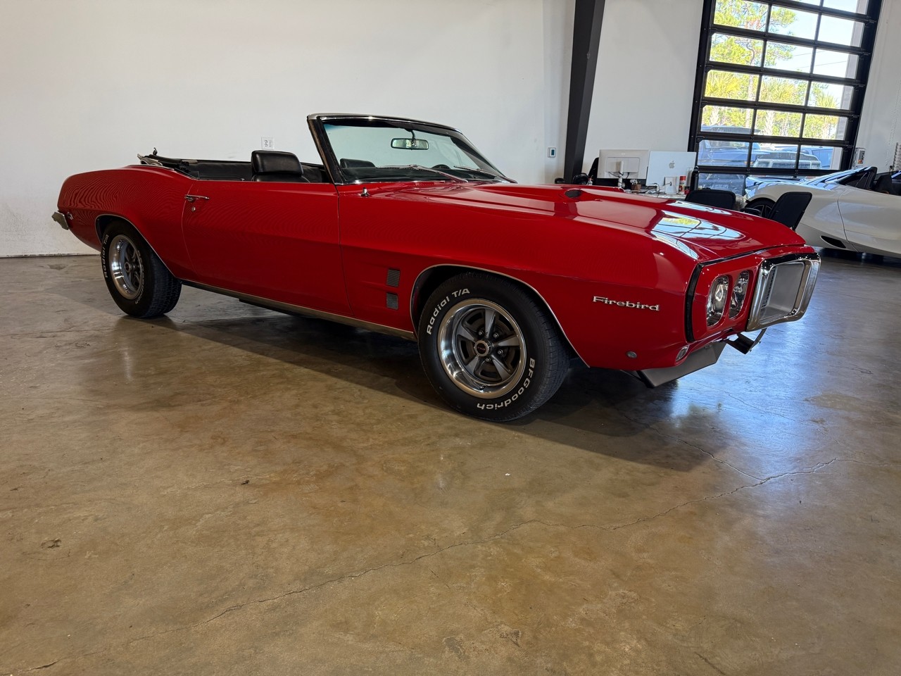 Pontiac-Firebird-1969-Classic-Car-6