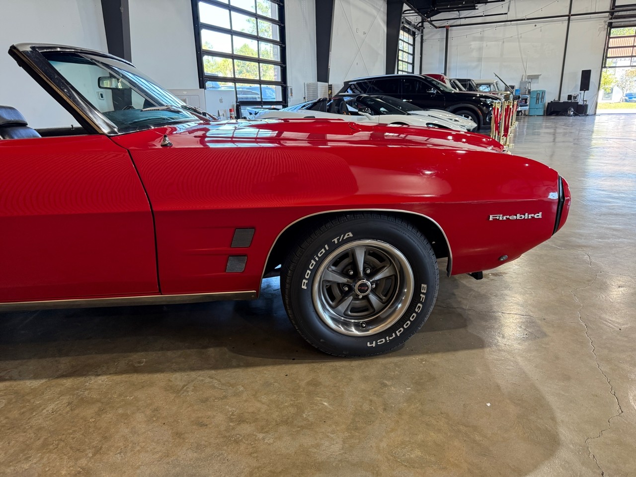 Pontiac-Firebird-1969-Classic-Car-9