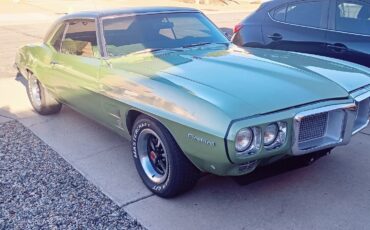 Pontiac-Firebird-1969-Limelight-Green-Green-1
