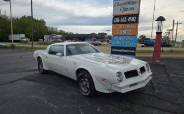 Pontiac-Firebird-1976-Coupe-4