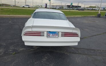 Pontiac-Firebird-1976-Coupe-9