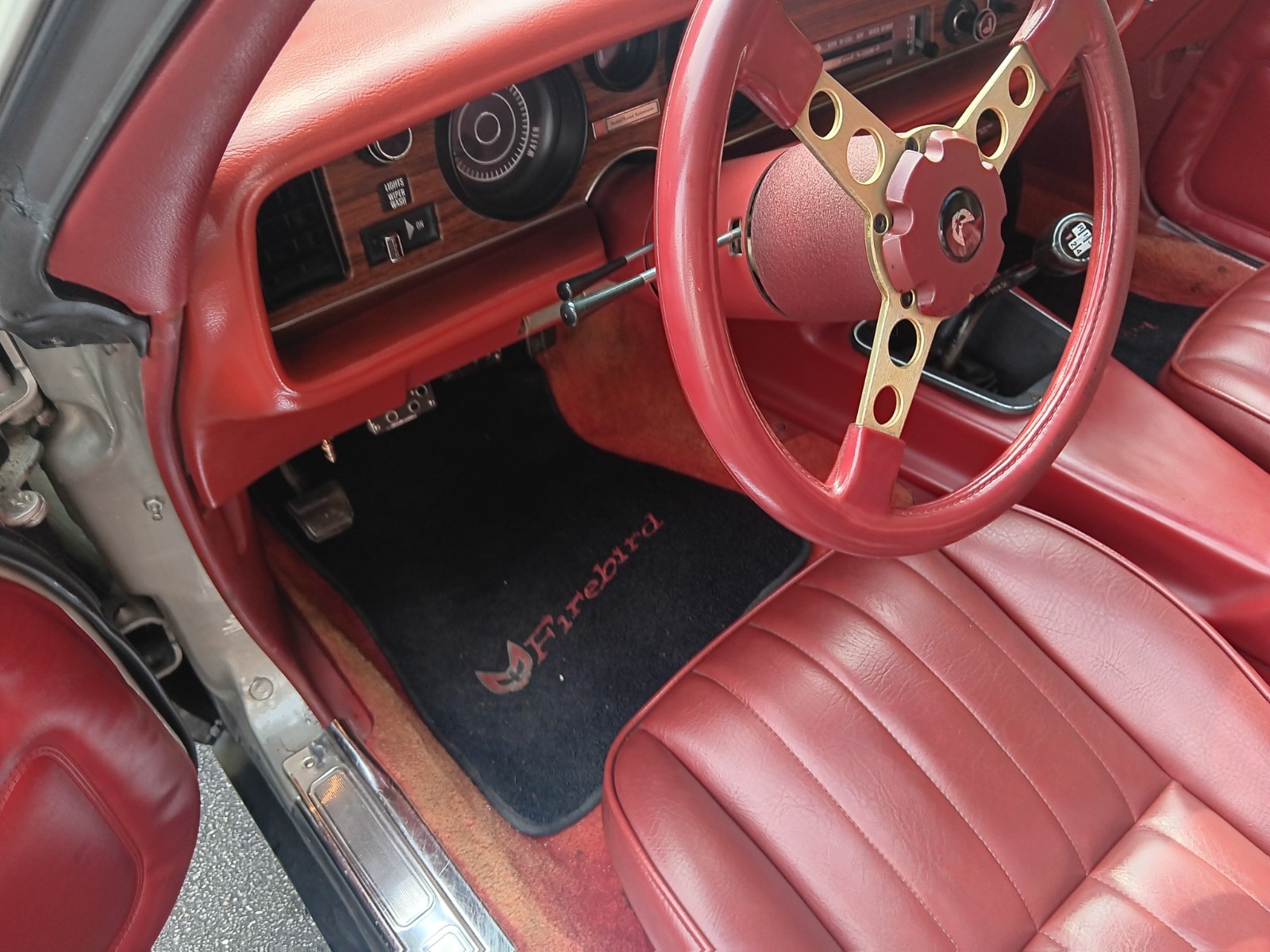 Pontiac-Firebird-1978-Coupe-15