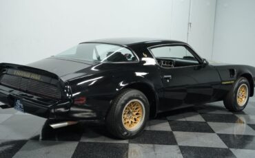 Pontiac-Firebird-1979-Coupe-11