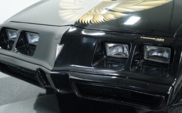 Pontiac-Firebird-1979-Coupe-17