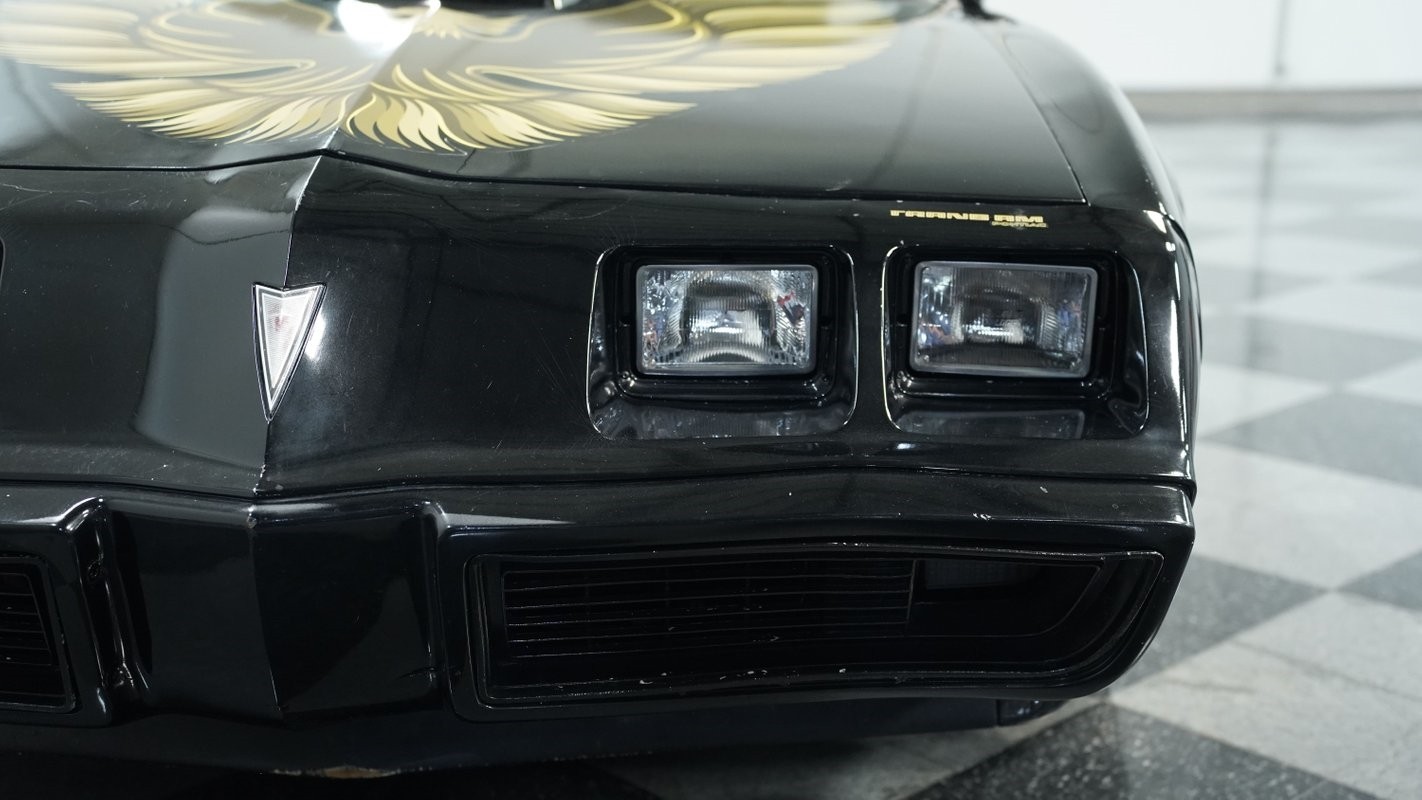 Pontiac-Firebird-1979-Coupe-18