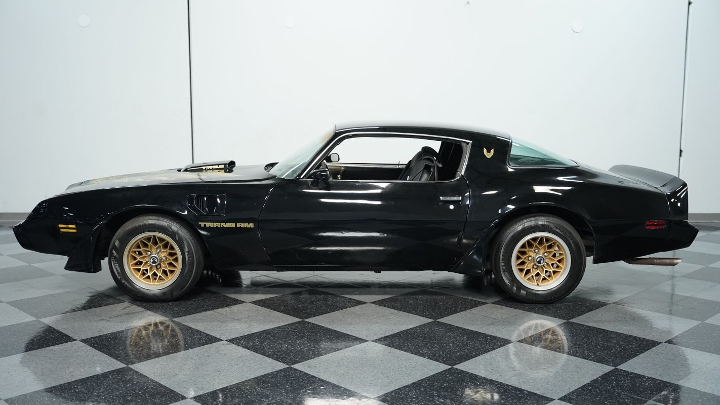 Pontiac-Firebird-1979-Coupe-2
