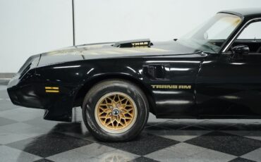 Pontiac-Firebird-1979-Coupe-21