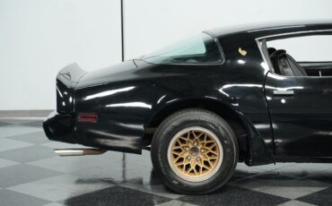 Pontiac-Firebird-1979-Coupe-26