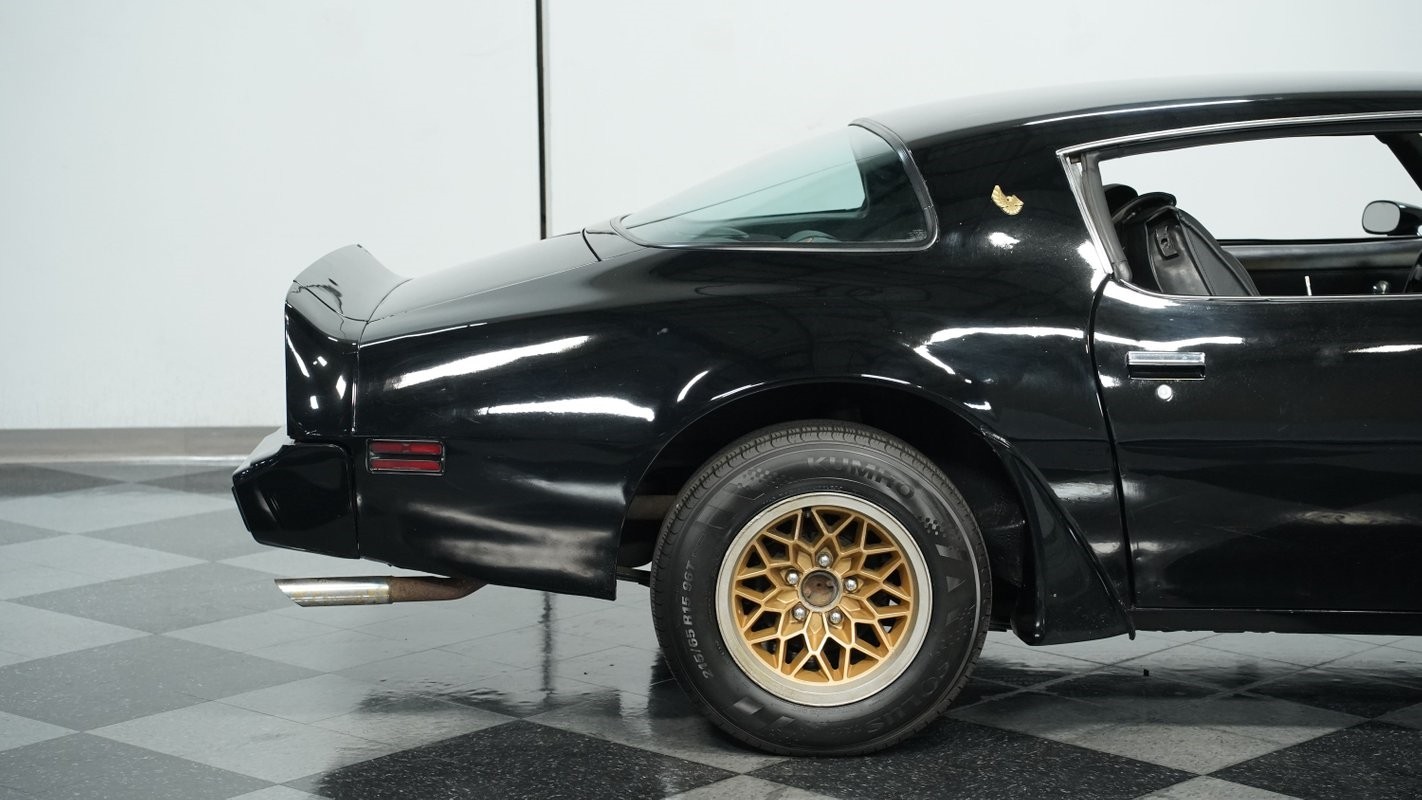Pontiac-Firebird-1979-Coupe-26