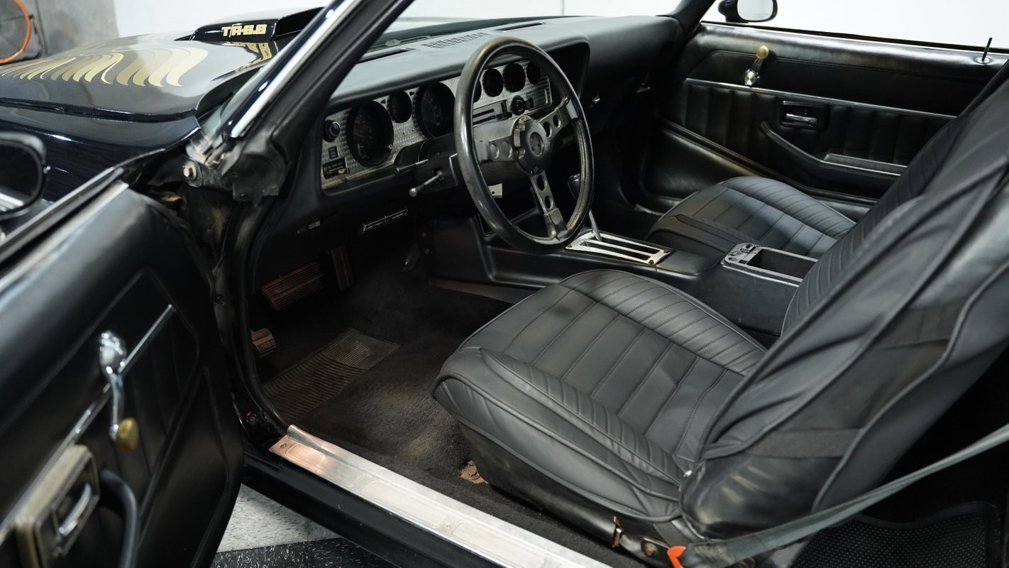 Pontiac-Firebird-1979-Coupe-4