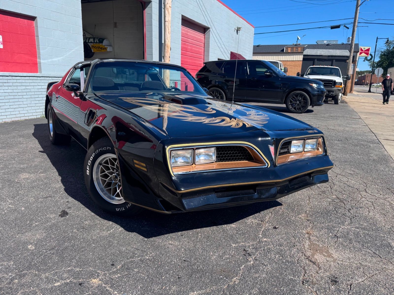 Pontiac-Firebird-1981-Coupe-4