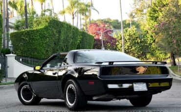 Pontiac-Firebird-1982-10
