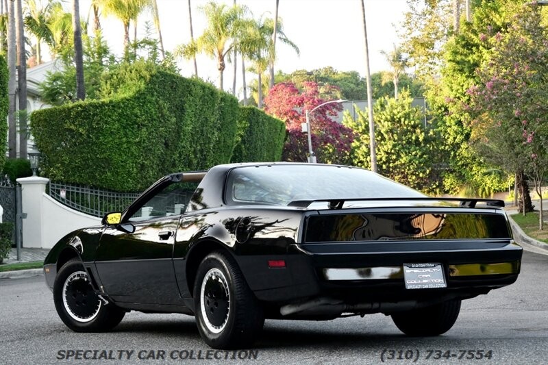 Pontiac-Firebird-1982-10