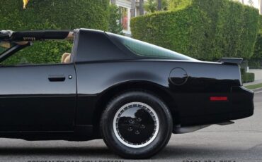 Pontiac-Firebird-1982-13