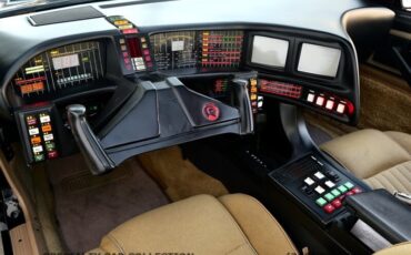 Pontiac-Firebird-1982-17